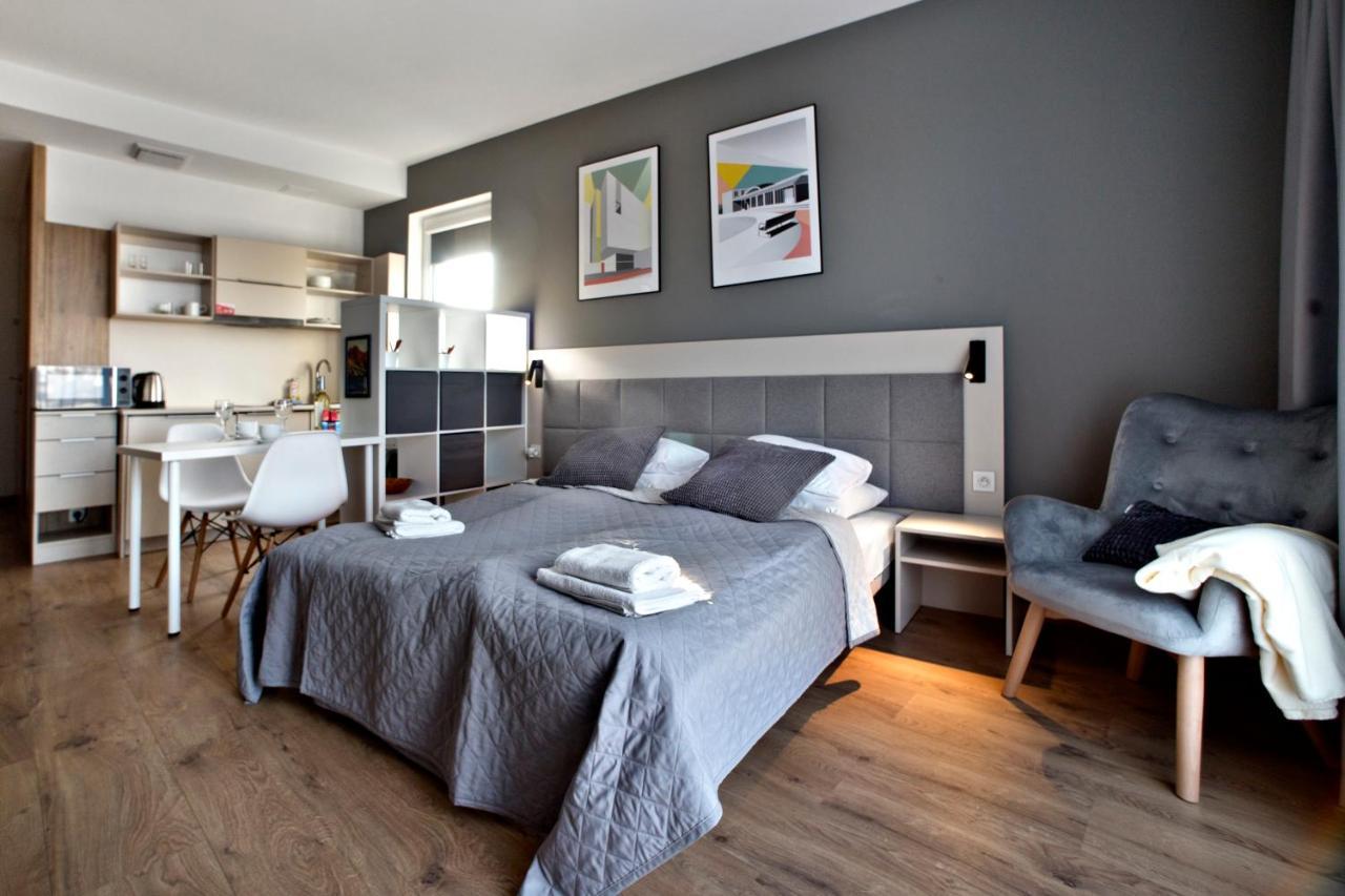 Wolska Serviced Apartments Varsovie Extérieur photo