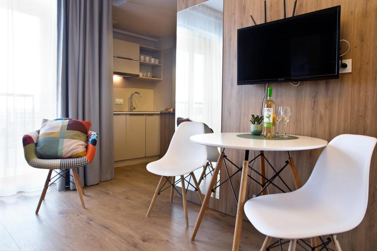 Wolska Serviced Apartments Varsovie Extérieur photo