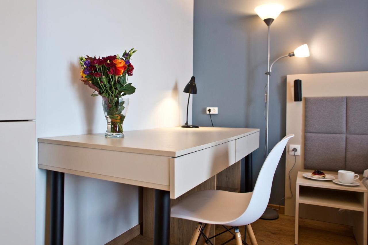 Wolska Serviced Apartments Varsovie Extérieur photo